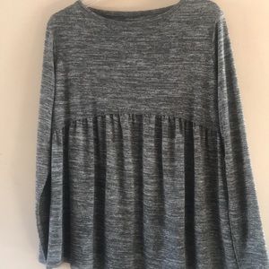 Isobel Maternity - Top by Ingrid & Isabel Size Medium